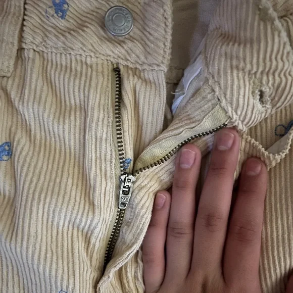 Cream pants with little mushrooms - Picture 2 of 4